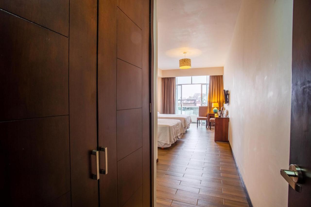 Blaze Hotel & Suites Puerto Vallarta Bagian luar foto